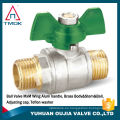 TMOK TK-5016 potencia manual 1/2 &#39;&#39; unión macho X 1/2 &#39;&#39; rosca hembra válvula de bola de latón forjado con asa de ala azul de aluminio